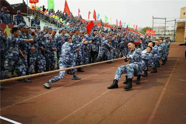 对手发球怎么放网球拍上